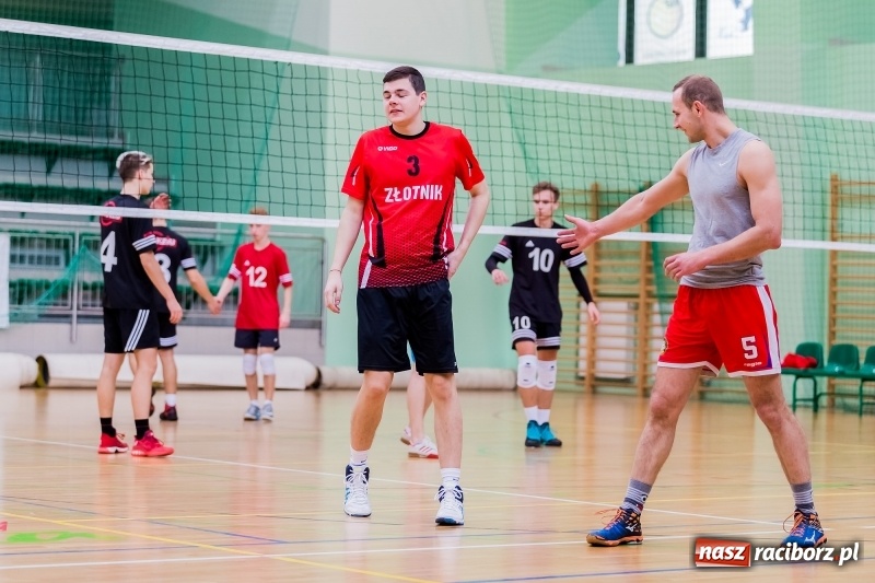 Zdjęcie w galerii na portalu naszraciborz.pl: JP Telebim RLPS: Enter El-Bis bez szans z Leśną Perłą wiadomości z regionu