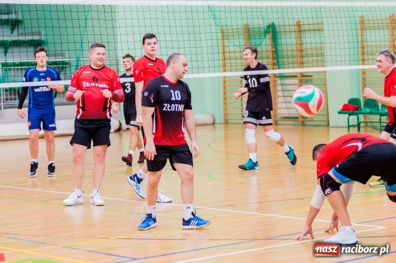 Zdjęcie w galerii na portalu naszraciborz.pl: JP Telebim RLPS: Enter El-Bis bez szans z Leśną Perłą wiadomości z regionu