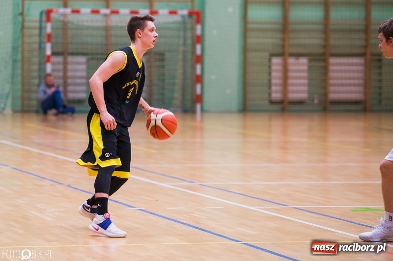 Zdjęcie w galerii na portalu naszraciborz.pl: Zwycięstwo Ofensywy Racibórz po dogrywce wiadomości z regionu