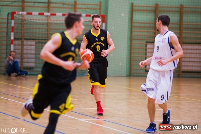 Zdjęcie w galerii na portalu naszraciborz.pl: Zwycięstwo Ofensywy Racibórz po dogrywce wiadomości z regionu