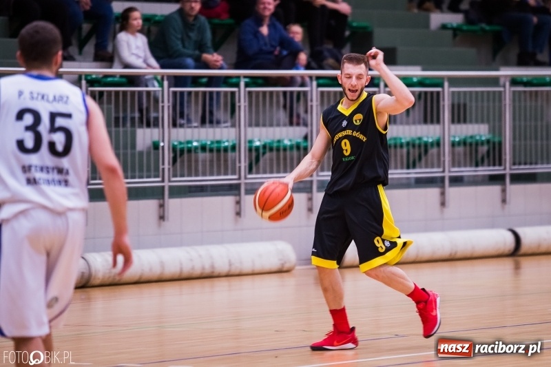 Zdjęcie w galerii na portalu naszraciborz.pl: Zwycięstwo Ofensywy Racibórz po dogrywce wiadomości z regionu