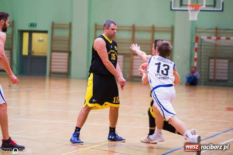 Zdjęcie w galerii na portalu naszraciborz.pl: Zwycięstwo Ofensywy Racibórz po dogrywce wiadomości z regionu