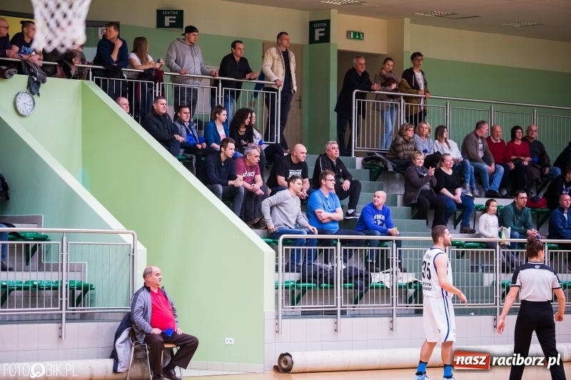 Zdjęcie w galerii na portalu naszraciborz.pl: Zwycięstwo Ofensywy Racibórz po dogrywce wiadomości z regionu