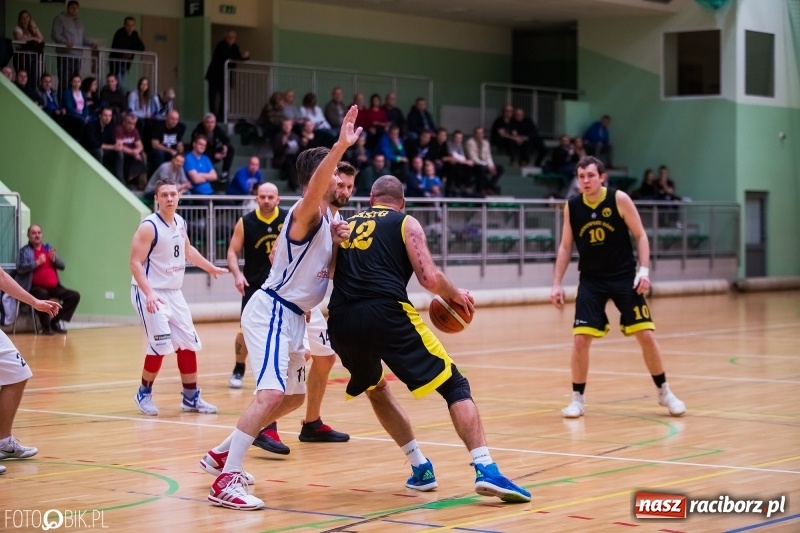 Zdjęcie w galerii na portalu naszraciborz.pl: Zwycięstwo Ofensywy Racibórz po dogrywce wiadomości z regionu