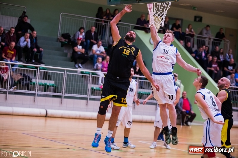 Zdjęcie w galerii na portalu naszraciborz.pl: Zwycięstwo Ofensywy Racibórz po dogrywce wiadomości z regionu