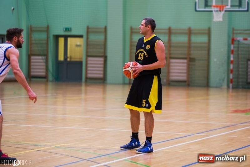 Zdjęcie w galerii na portalu naszraciborz.pl: Zwycięstwo Ofensywy Racibórz po dogrywce wiadomości z regionu