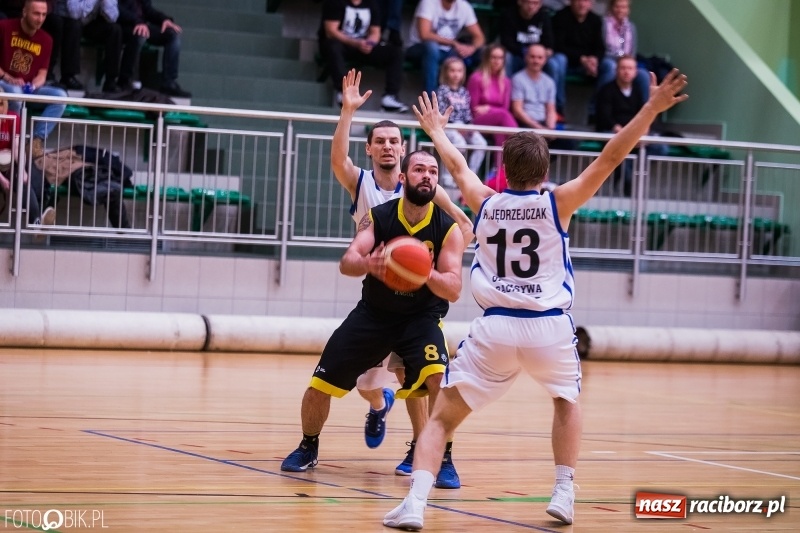 Zdjęcie w galerii na portalu naszraciborz.pl: Zwycięstwo Ofensywy Racibórz po dogrywce wiadomości z regionu