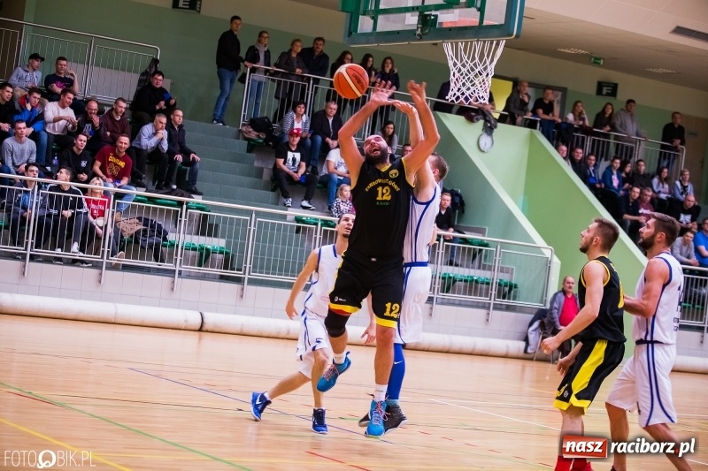 Zdjęcie w galerii na portalu naszraciborz.pl: Zwycięstwo Ofensywy Racibórz po dogrywce wiadomości z regionu