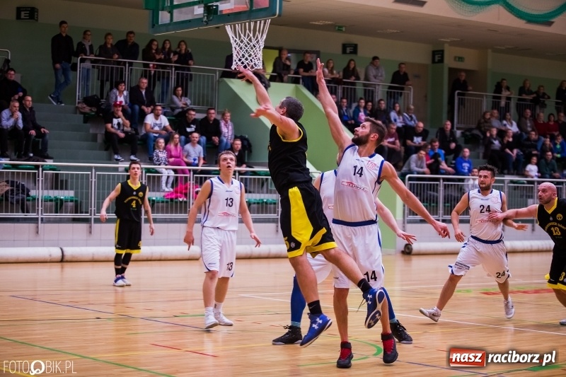 Zdjęcie w galerii na portalu naszraciborz.pl: Zwycięstwo Ofensywy Racibórz po dogrywce wiadomości z regionu