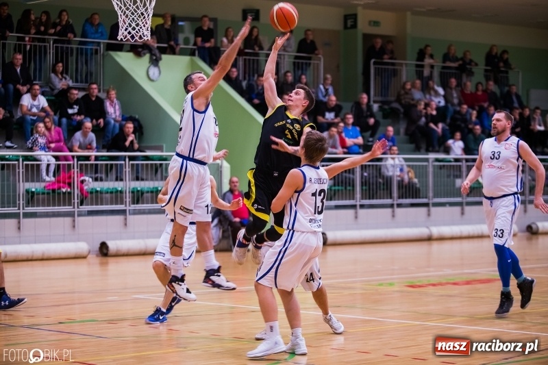 Zdjęcie w galerii na portalu naszraciborz.pl: Zwycięstwo Ofensywy Racibórz po dogrywce wiadomości z regionu