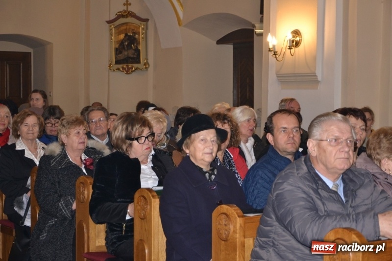 Zdjęcie w galerii na portalu naszraciborz.pl: VII Przegląd Chórów Pogranicza w Krzyżanowicach wiadomości z regionu