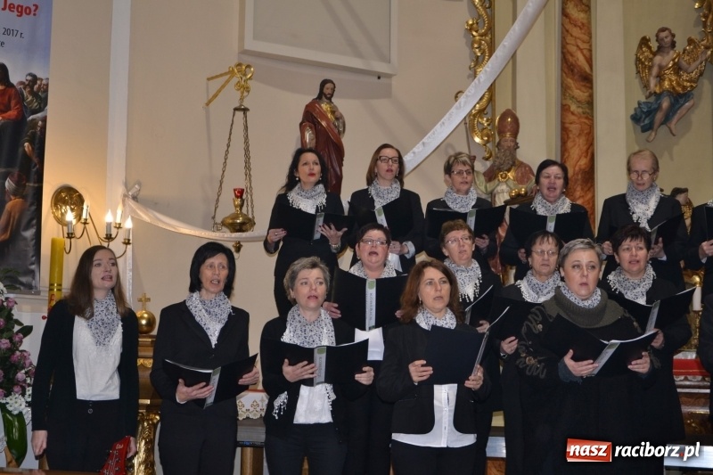 Zdjęcie w galerii na portalu naszraciborz.pl: VII Przegląd Chórów Pogranicza w Krzyżanowicach wiadomości z regionu