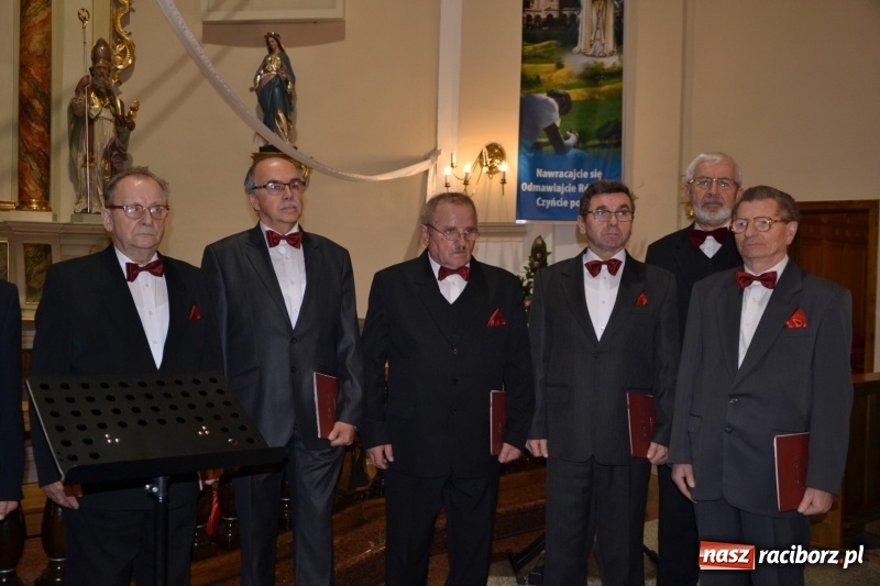 Zdjęcie w galerii na portalu naszraciborz.pl: VII Przegląd Chórów Pogranicza w Krzyżanowicach wiadomości z regionu