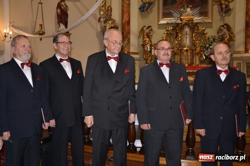 Zdjęcie w galerii na portalu naszraciborz.pl: VII Przegląd Chórów Pogranicza w Krzyżanowicach wiadomości z regionu