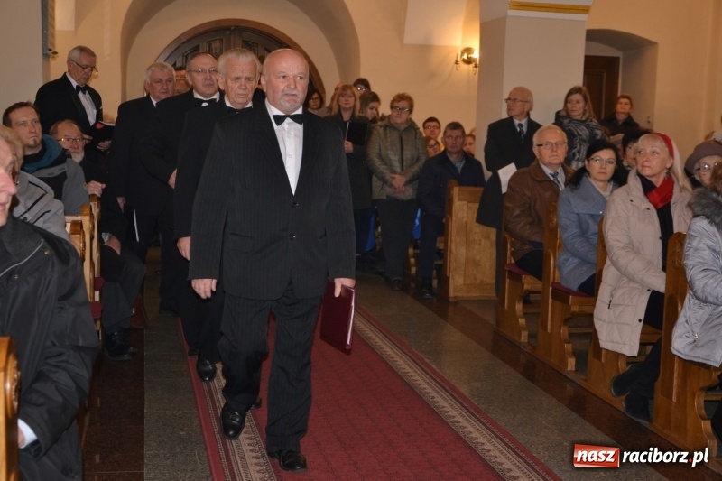 Zdjęcie w galerii na portalu naszraciborz.pl: VII Przegląd Chórów Pogranicza w Krzyżanowicach wiadomości z regionu