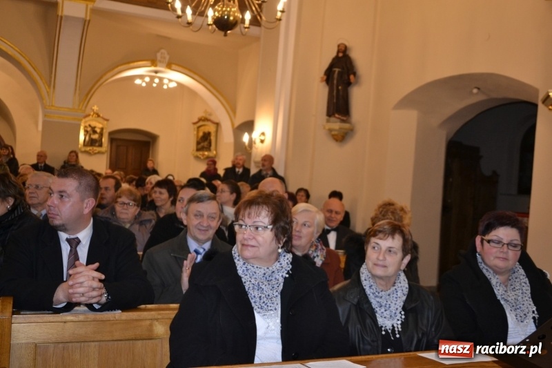 Zdjęcie w galerii na portalu naszraciborz.pl: VII Przegląd Chórów Pogranicza w Krzyżanowicach wiadomości z regionu