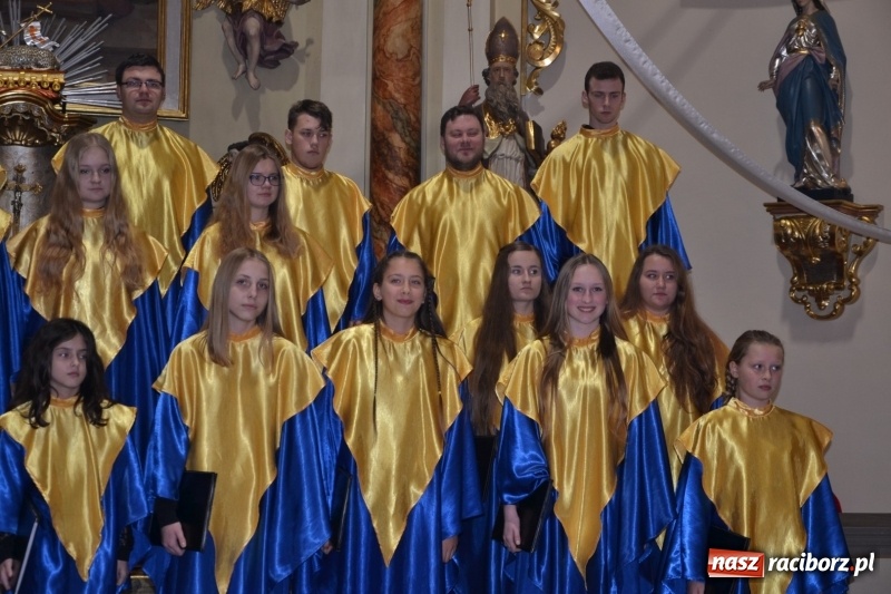 Zdjęcie w galerii na portalu naszraciborz.pl: VII Przegląd Chórów Pogranicza w Krzyżanowicach wiadomości z regionu