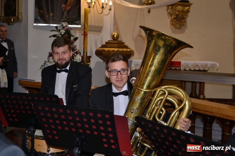 Zdjęcie w galerii na portalu naszraciborz.pl: VII Przegląd Chórów Pogranicza w Krzyżanowicach wiadomości z regionu