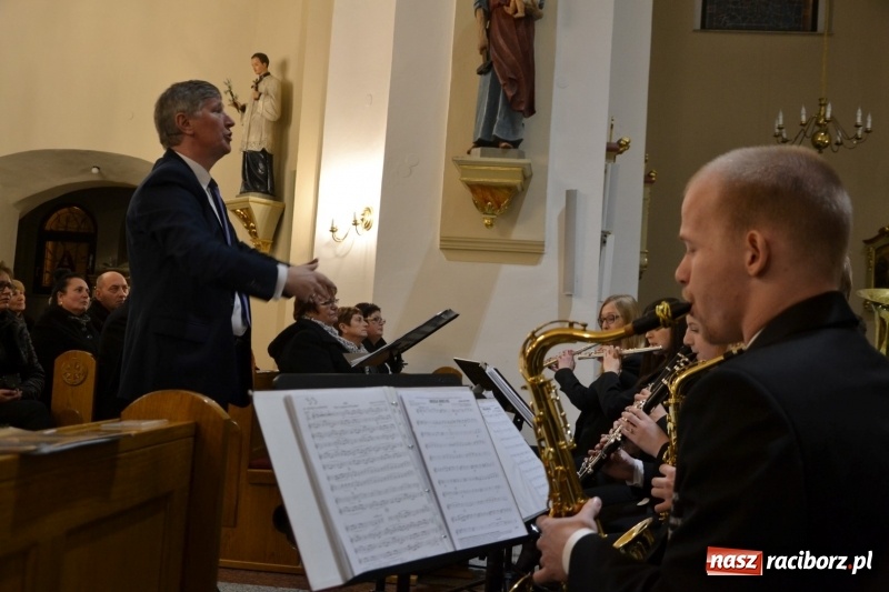 Zdjęcie w galerii na portalu naszraciborz.pl: VII Przegląd Chórów Pogranicza w Krzyżanowicach wiadomości z regionu