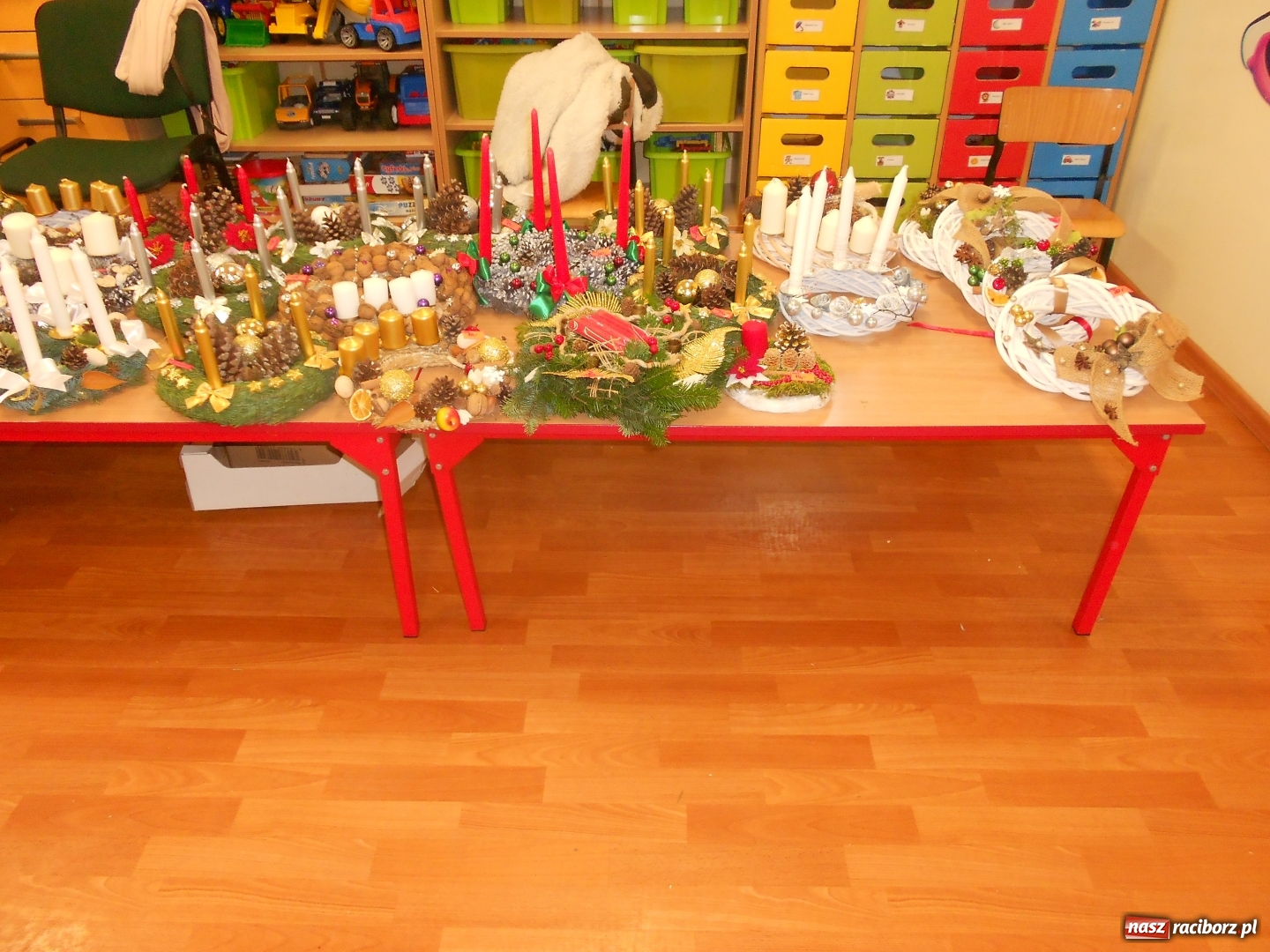 Zdjęcie w galerii na portalu naszraciborz.pl: Kiermasz adwentowy w rudzkim przedszkolu wiadomości z regionu