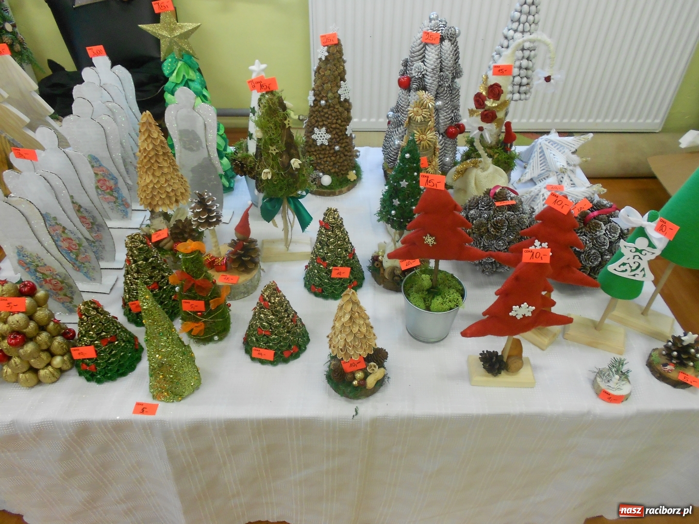 Zdjęcie w galerii na portalu naszraciborz.pl: Kiermasz adwentowy w rudzkim przedszkolu wiadomości z regionu