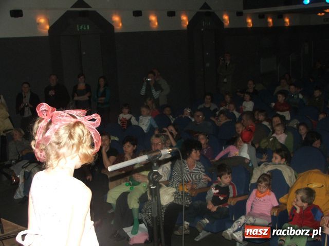 Zdjęcie w galerii na portalu naszraciborz.pl: W teatr bawią się już od przedszkola wiadomości z regionu