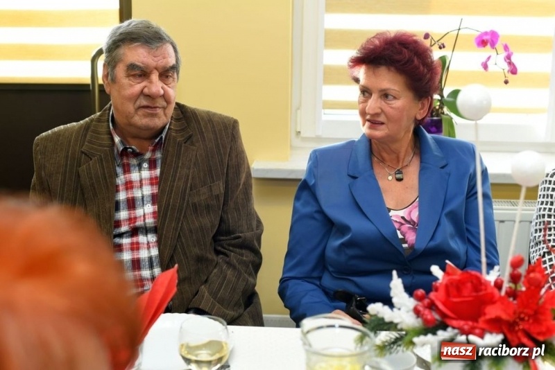 Zdjęcie w galerii na portalu naszraciborz.pl: Uroczystość z okazji Jubileuszu Pożycia Małżeńskiego wiadomości z regionu