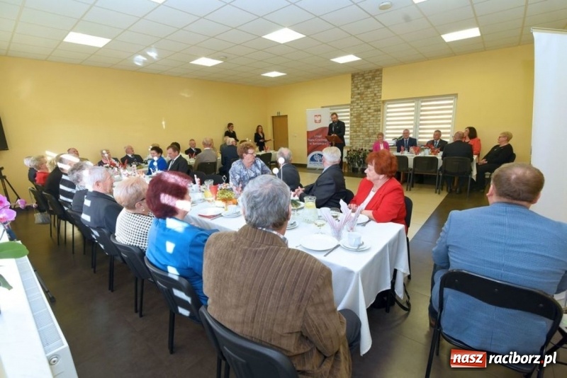 Zdjęcie w galerii na portalu naszraciborz.pl: Uroczystość z okazji Jubileuszu Pożycia Małżeńskiego wiadomości z regionu