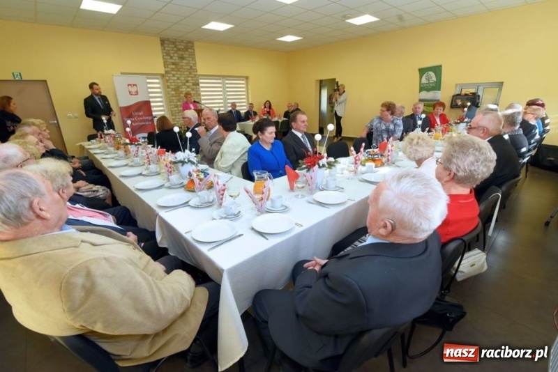 Zdjęcie w galerii na portalu naszraciborz.pl: Uroczystość z okazji Jubileuszu Pożycia Małżeńskiego wiadomości z regionu