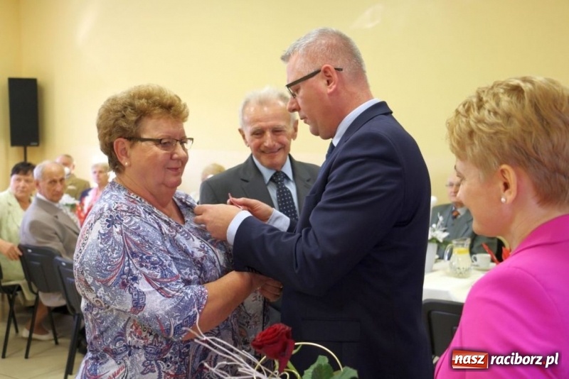 Zdjęcie w galerii na portalu naszraciborz.pl: Uroczystość z okazji Jubileuszu Pożycia Małżeńskiego wiadomości z regionu