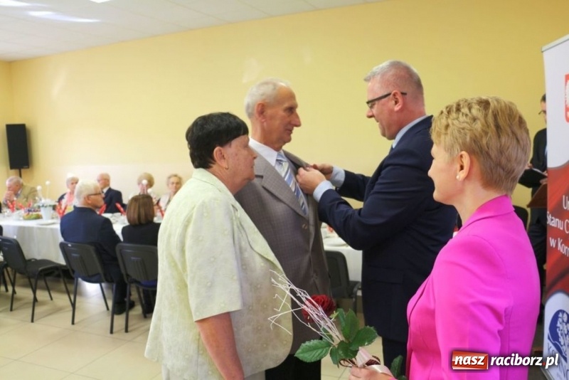 Zdjęcie w galerii na portalu naszraciborz.pl: Uroczystość z okazji Jubileuszu Pożycia Małżeńskiego wiadomości z regionu