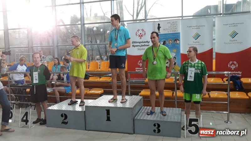 Zdjęcie w galerii na portalu naszraciborz.pl: Zawodnicy Huraganu Racibórz na XXV Śląskim Mityngu Pływackim wiadomości z regionu