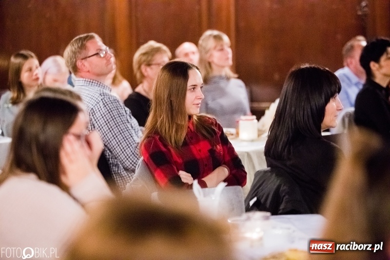 Zdjęcie w galerii na portalu naszraciborz.pl: Poetycka jesień w murach Kasprowicza wiadomości z regionu