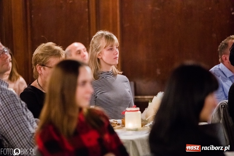 Zdjęcie w galerii na portalu naszraciborz.pl: Poetycka jesień w murach Kasprowicza wiadomości z regionu