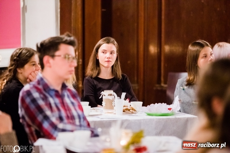 Zdjęcie w galerii na portalu naszraciborz.pl: Poetycka jesień w murach Kasprowicza wiadomości z regionu