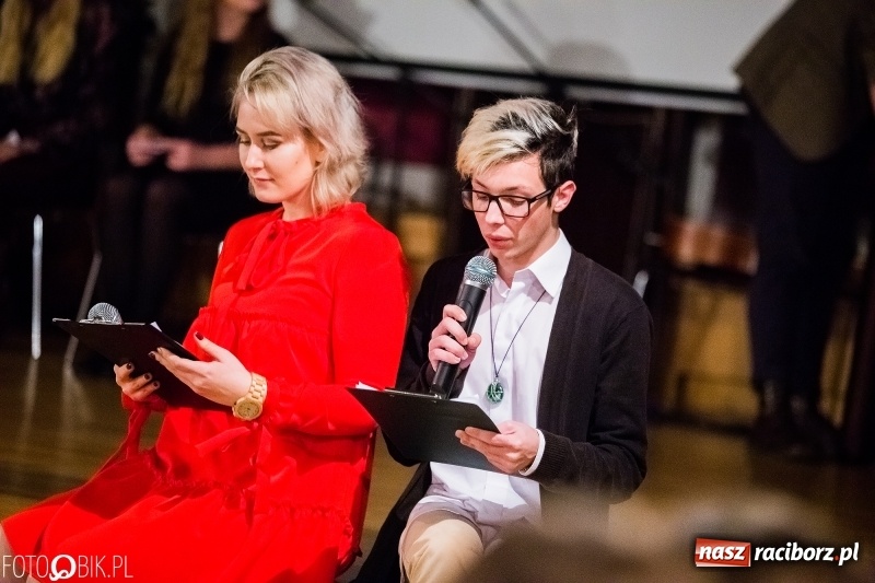 Zdjęcie w galerii na portalu naszraciborz.pl: Poetycka jesień w murach Kasprowicza wiadomości z regionu