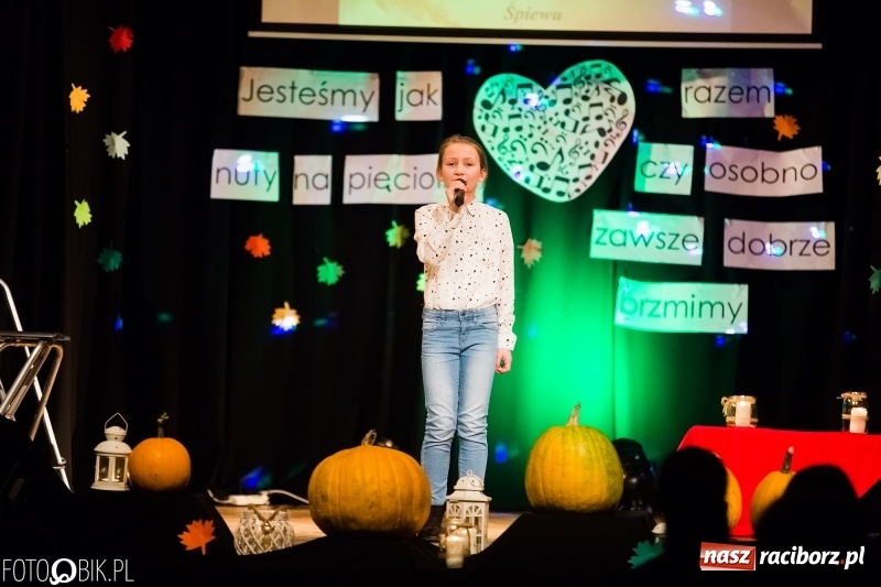 Zdjęcie w galerii na portalu naszraciborz.pl: Na jesienną nutę w Młodzieżowym Domu Kultury wiadomości z regionu