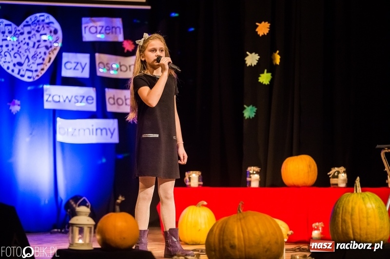 Zdjęcie w galerii na portalu naszraciborz.pl: Na jesienną nutę w Młodzieżowym Domu Kultury wiadomości z regionu