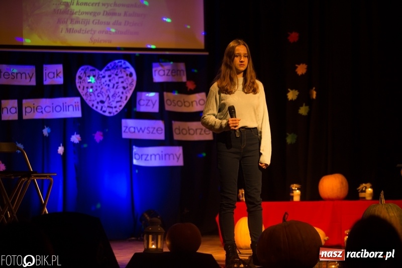Zdjęcie w galerii na portalu naszraciborz.pl: Na jesienną nutę w Młodzieżowym Domu Kultury wiadomości z regionu