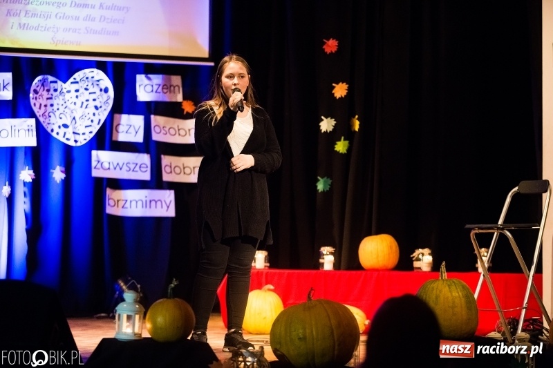 Zdjęcie w galerii na portalu naszraciborz.pl: Na jesienną nutę w Młodzieżowym Domu Kultury wiadomości z regionu