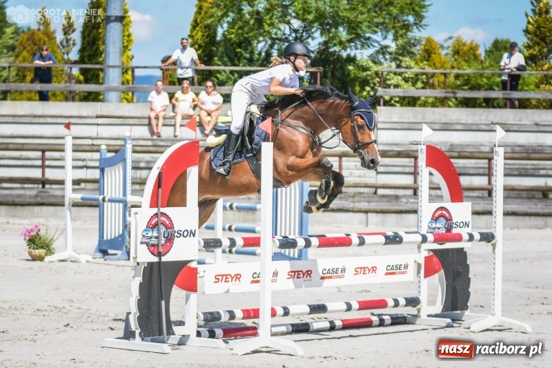 Zdjęcie w galerii na portalu naszraciborz.pl: Jeździeckie sukcesy Zosi Bugli wiadomości z regionu