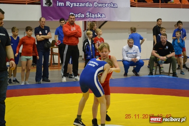 Zdjęcie w galerii na portalu naszraciborz.pl: Grad medali zapaśników Unii na zawodach w Rudzie Śląskiej wiadomości z regionu