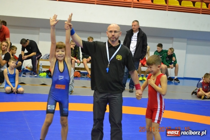 Zdjęcie w galerii na portalu naszraciborz.pl: Grad medali zapaśników Unii na zawodach w Rudzie Śląskiej wiadomości z regionu