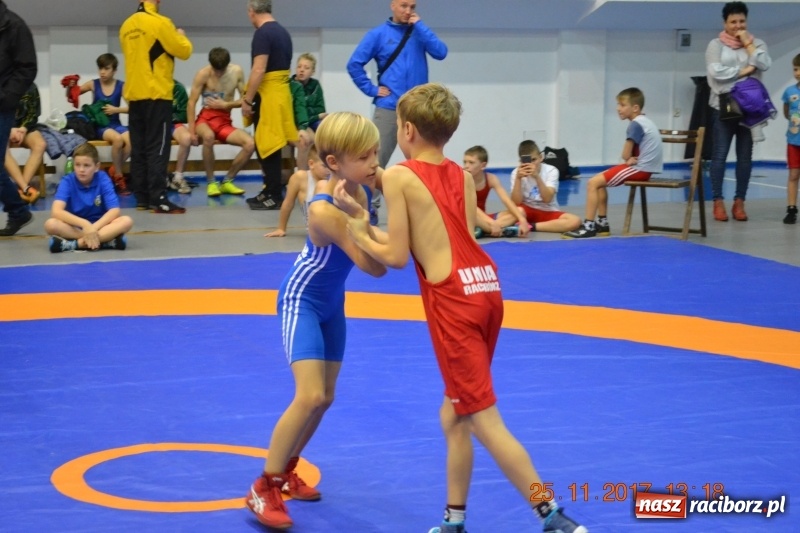 Zdjęcie w galerii na portalu naszraciborz.pl: Grad medali zapaśników Unii na zawodach w Rudzie Śląskiej wiadomości z regionu