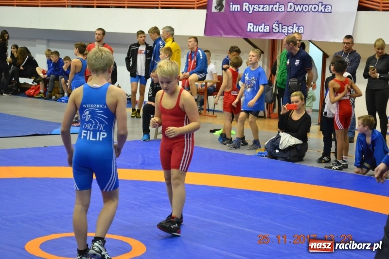 Zdjęcie w galerii na portalu naszraciborz.pl: Grad medali zapaśników Unii na zawodach w Rudzie Śląskiej wiadomości z regionu