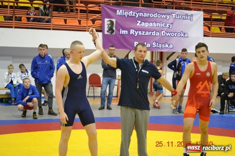 Zdjęcie w galerii na portalu naszraciborz.pl: Grad medali zapaśników Unii na zawodach w Rudzie Śląskiej wiadomości z regionu