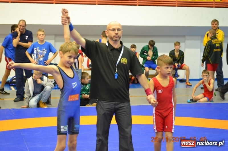 Zdjęcie w galerii na portalu naszraciborz.pl: Grad medali zapaśników Unii na zawodach w Rudzie Śląskiej wiadomości z regionu