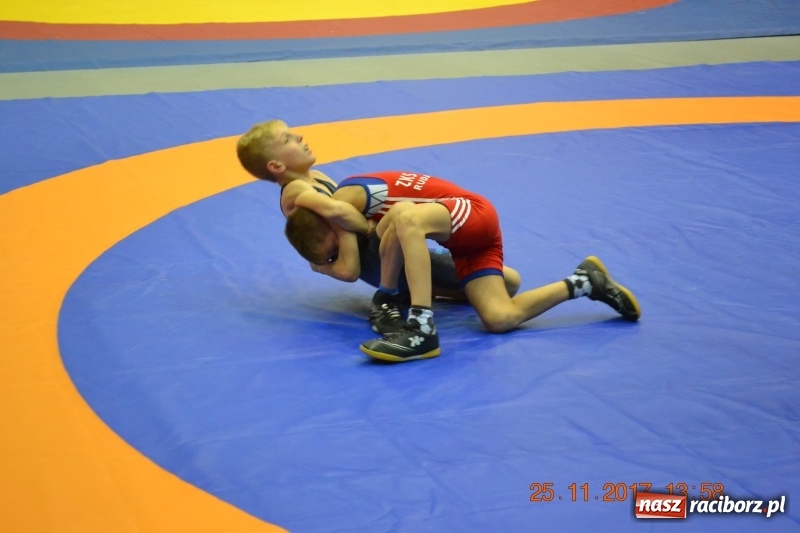 Zdjęcie w galerii na portalu naszraciborz.pl: Grad medali zapaśników Unii na zawodach w Rudzie Śląskiej wiadomości z regionu