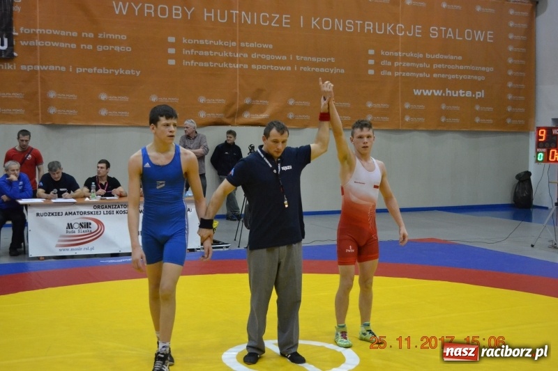 Zdjęcie w galerii na portalu naszraciborz.pl: Grad medali zapaśników Unii na zawodach w Rudzie Śląskiej wiadomości z regionu