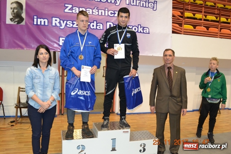 Zdjęcie w galerii na portalu naszraciborz.pl: Grad medali zapaśników Unii na zawodach w Rudzie Śląskiej wiadomości z regionu